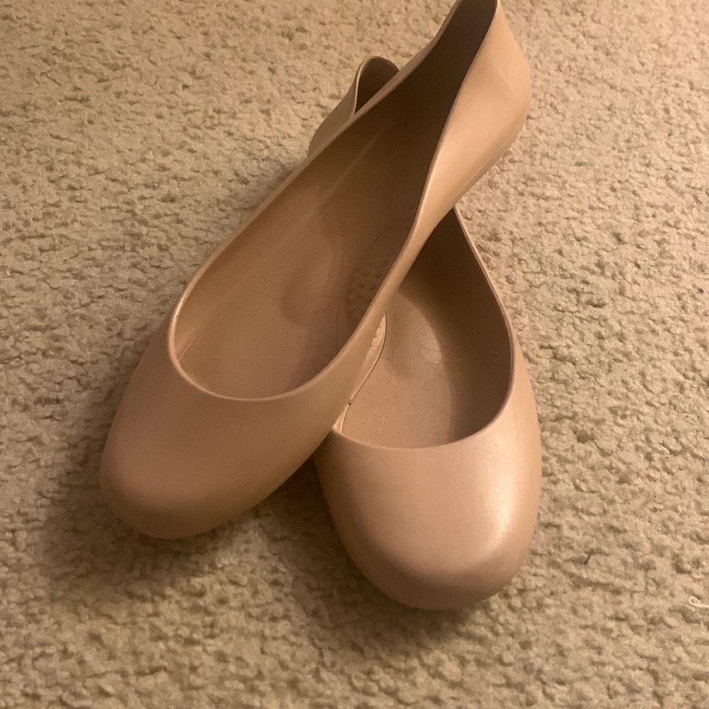 Beige flats